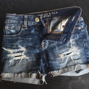 American Eagle Outfitter Midi Stretch Shorts